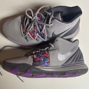 Nike Kyrie Graffiti